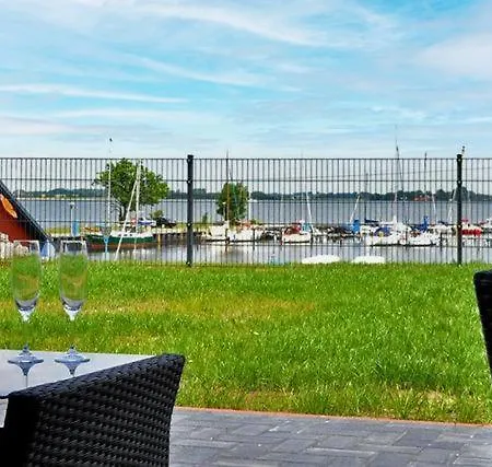 Meerblick Haushälfte Stahlbrode