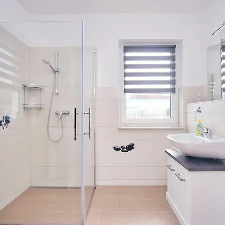 Apartment Meerblick Haushälfte *